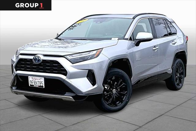 2023 Toyota RAV4 SE
