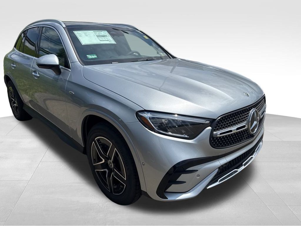 2025 Mercedes Benz GLC 350e 4MATIC photo 4