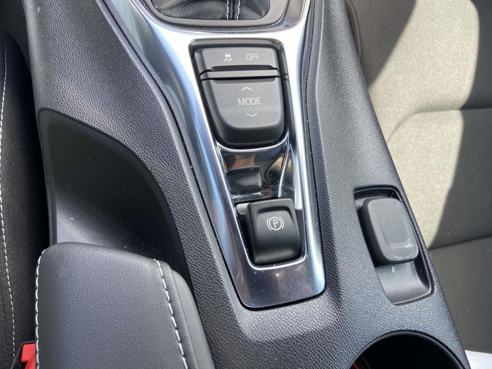 2021 Chevrolet Camaro 1LT photo 11