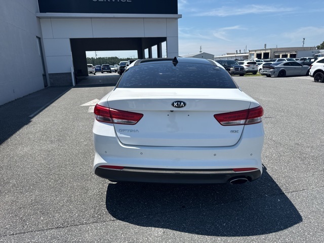 2018 Kia Optima EX photo 2