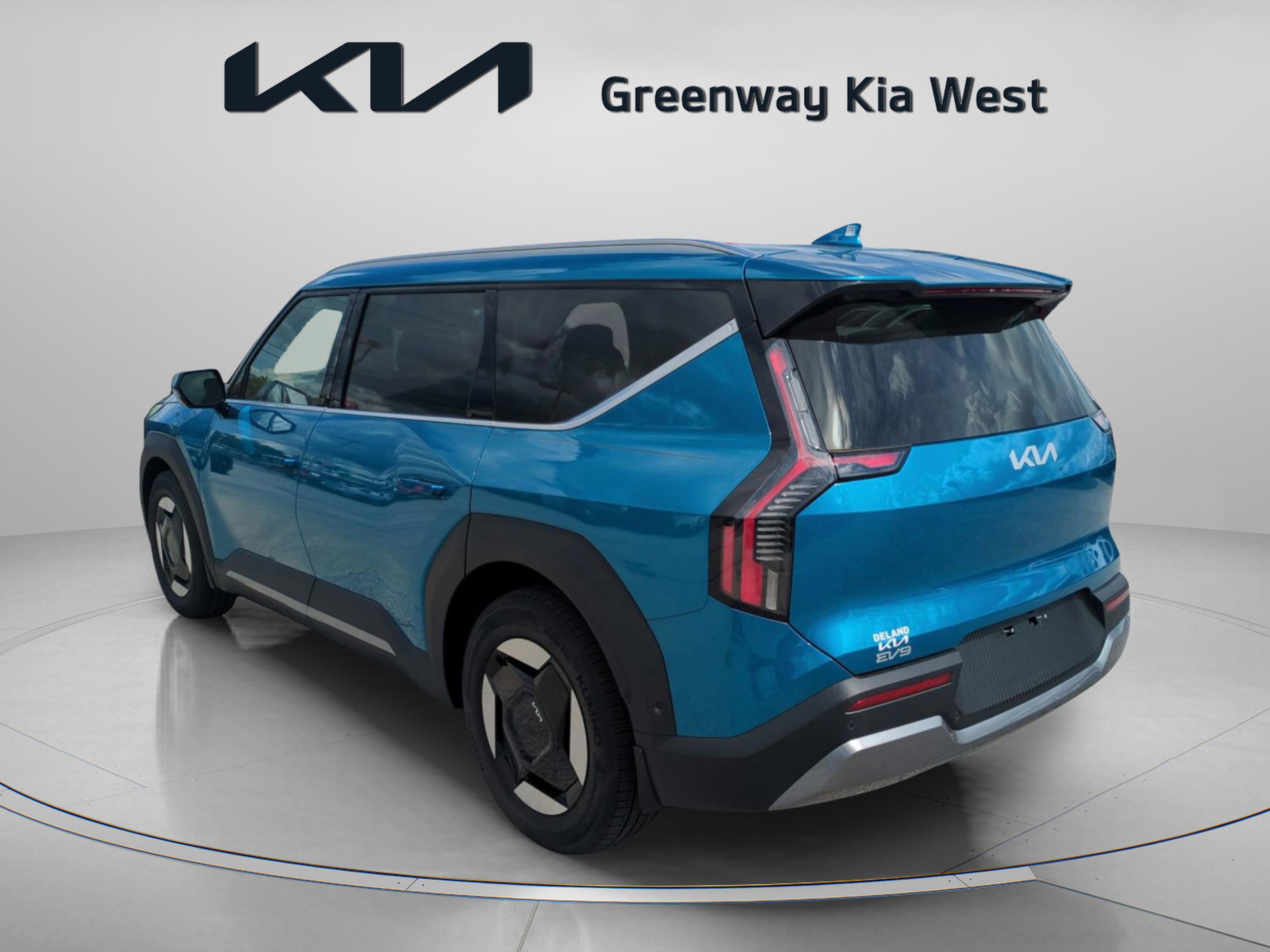 2026 Kia EV9 Wind photo 5