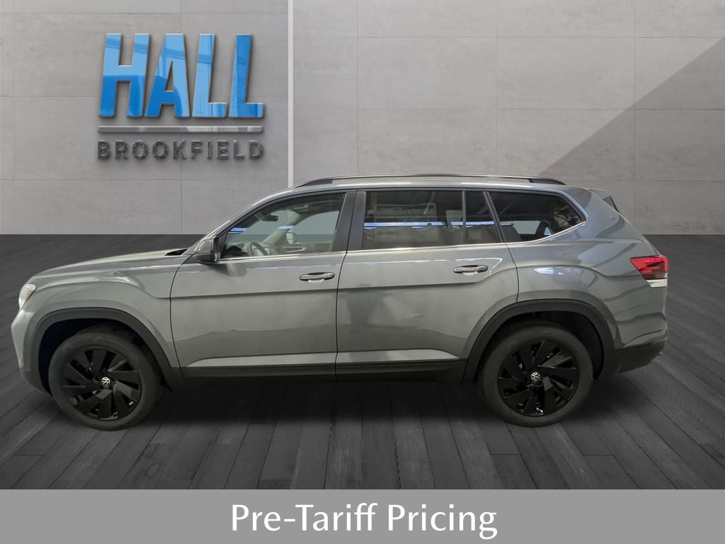 2025 Volkswagen Atlas SE Technology photo 2