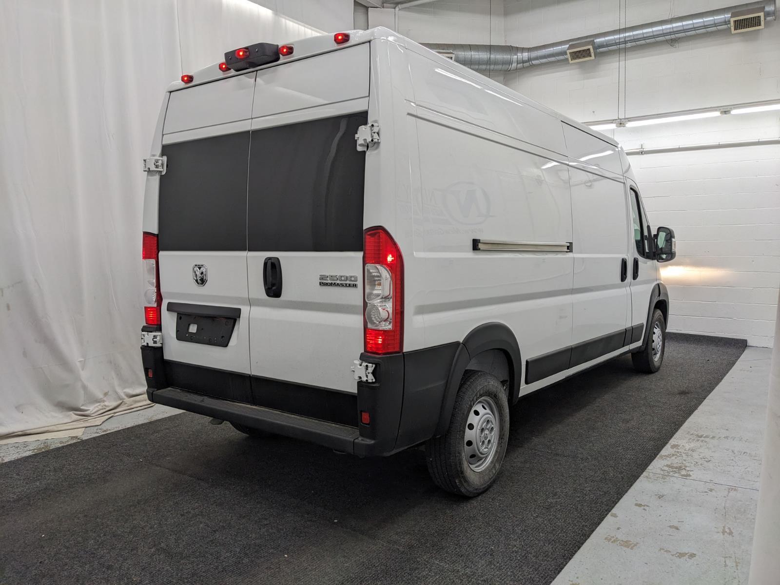 2023 Ram ProMaster 2500 photo 2