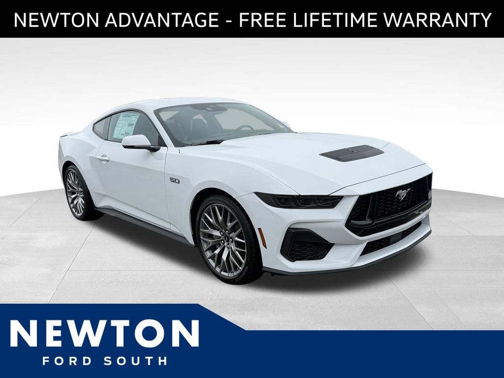 2025 Ford Mustang GT Premium's photo