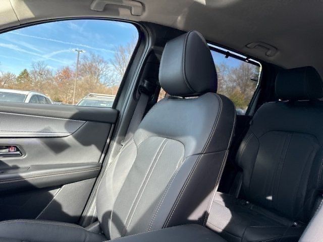 2025 Mazda CX-90 3.3 Turbo Preferred photo 17