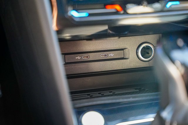 2025 Volkswagen Taos SEL photo 18