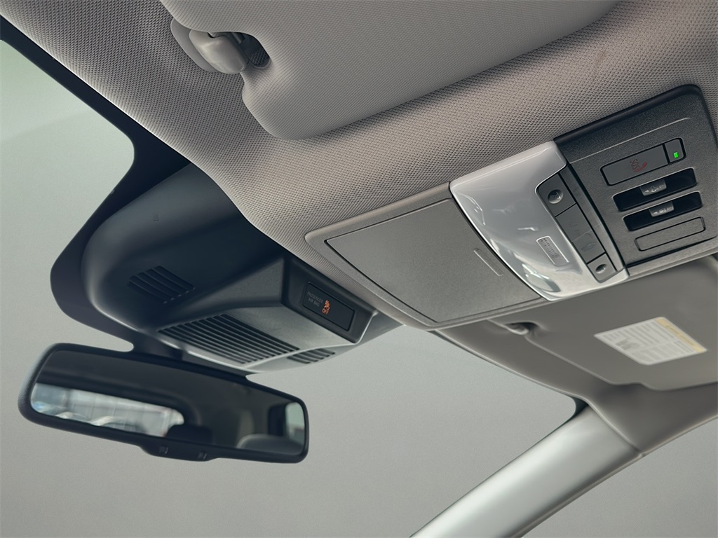 2023 Nissan Rogue SL photo 11