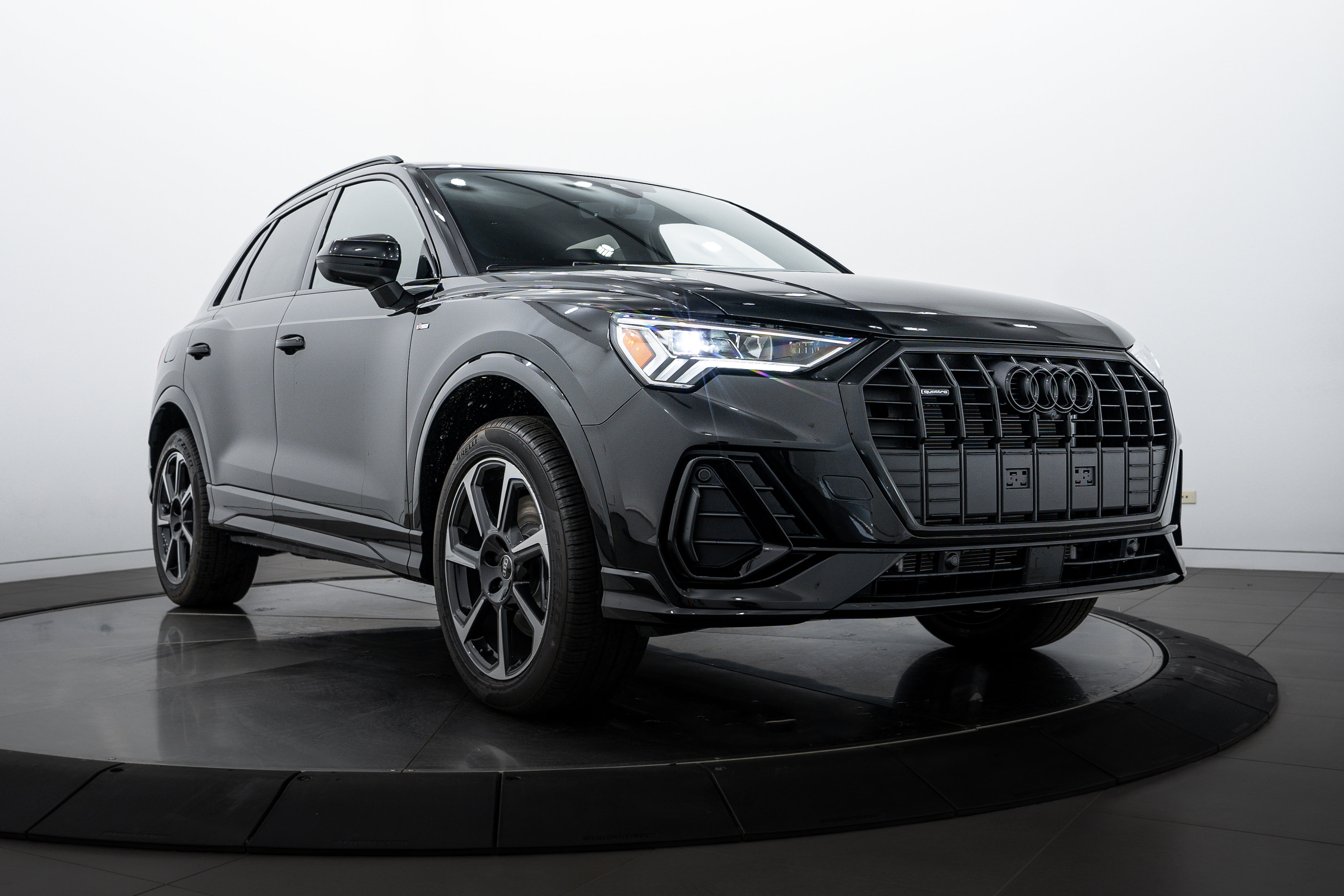 2025 Audi Q3 S Line Premium Plus's photo