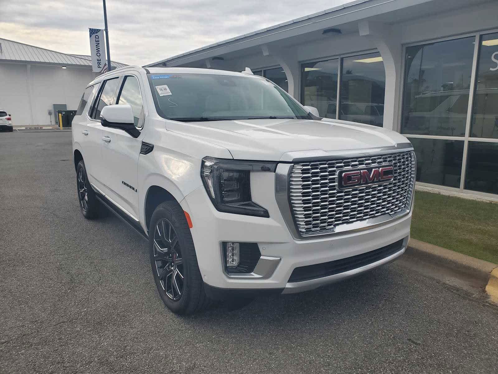 2024 GMC Yukon Denali's photo
