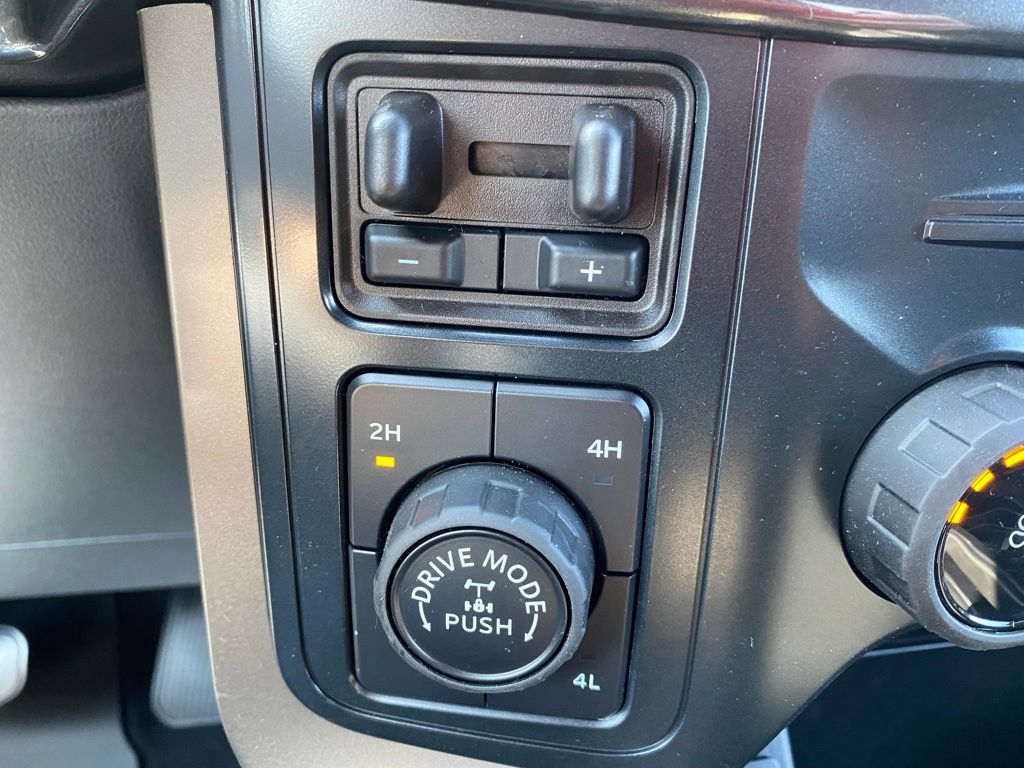 2025 Ford F-150 STX photo 3