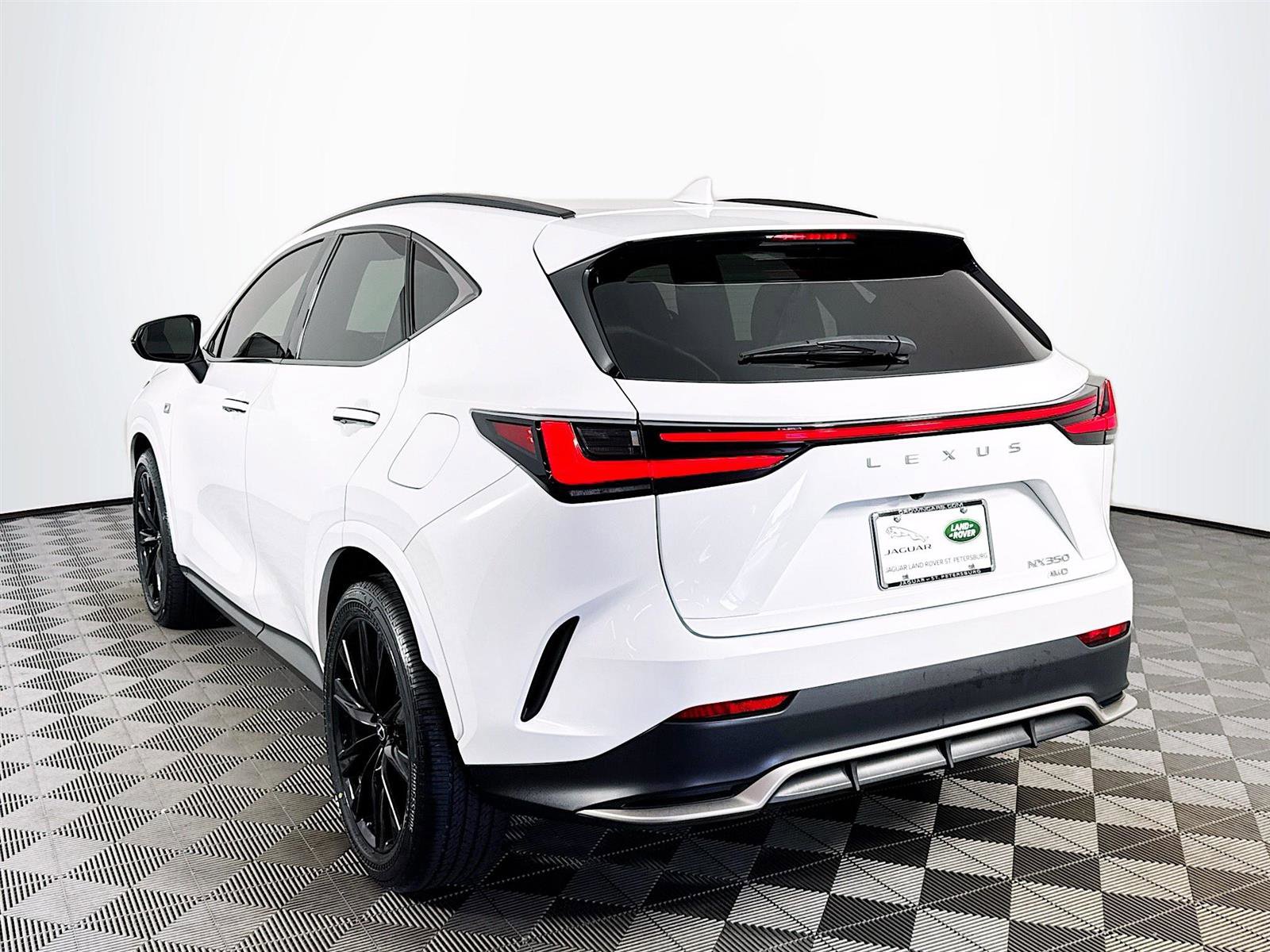 2023 Lexus NX 350 F SPORT Handling photo 7
