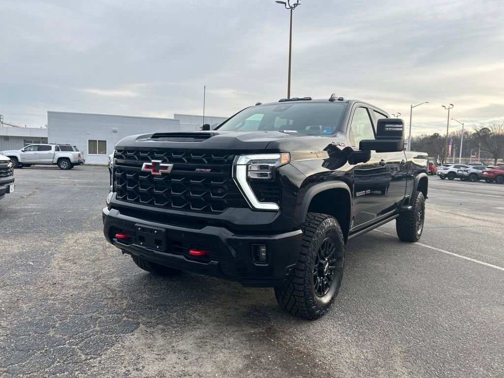 2026 Chevrolet Silverado HD ZR2's photo