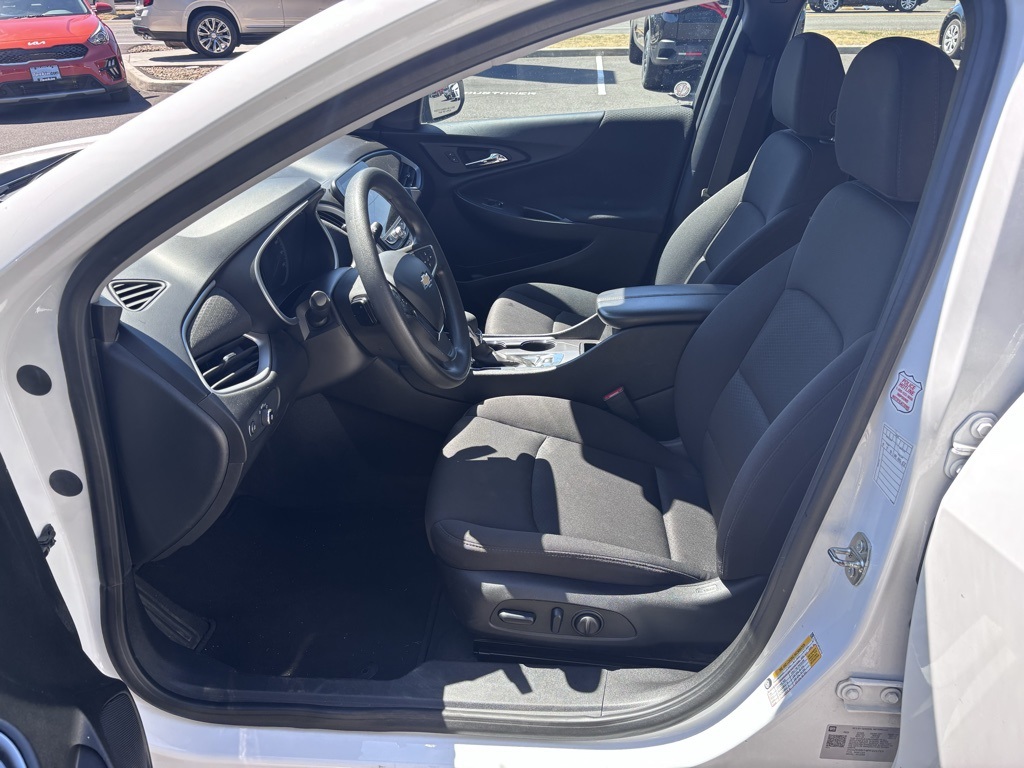 2023 Chevrolet Malibu 1LT photo 8