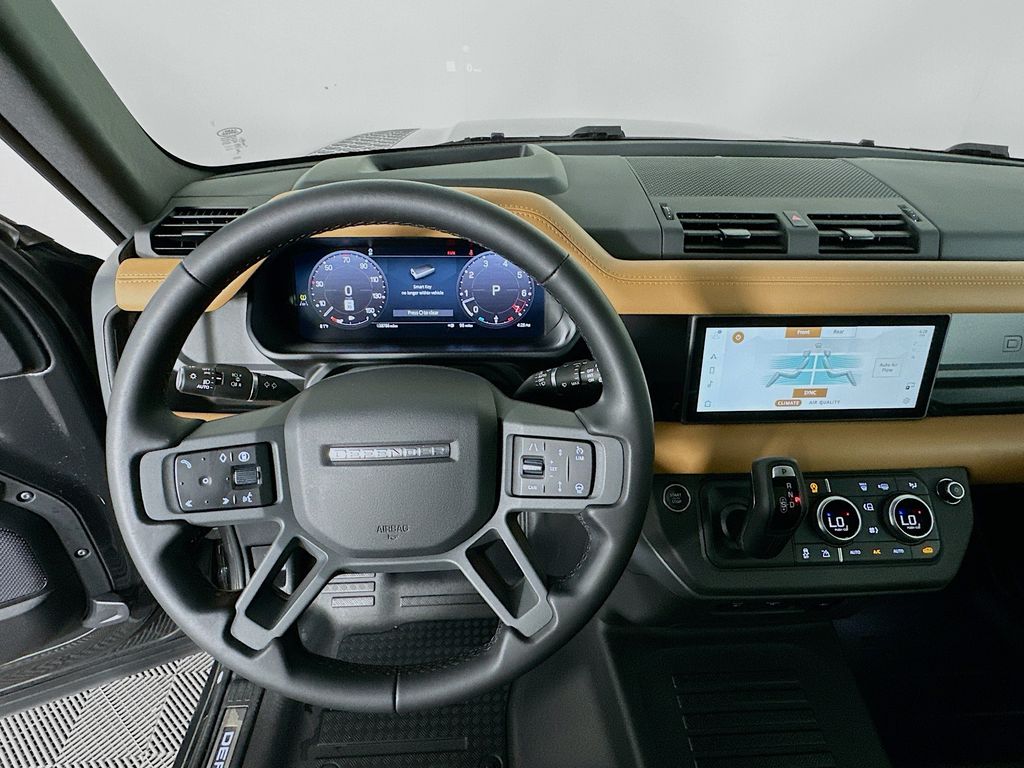 2024 Land Rover Defender 110 X-Dynamic SE photo 30