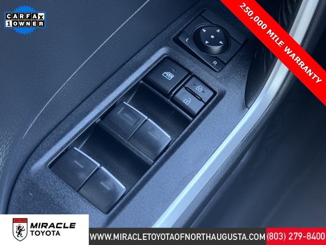 2023 Toyota RAV4 Hybrid XSE photo 11
