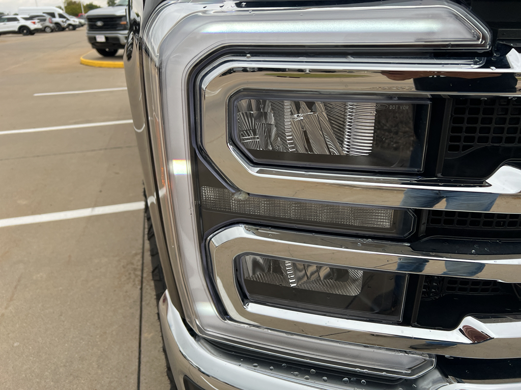 2025 Ford F-350 King Ranch photo 8