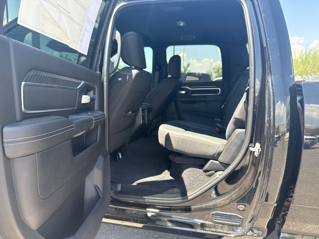 2025 Ram 2500 Big Horn photo 6