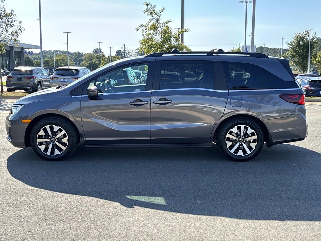 2026 Honda Odyssey EX-L photo 4