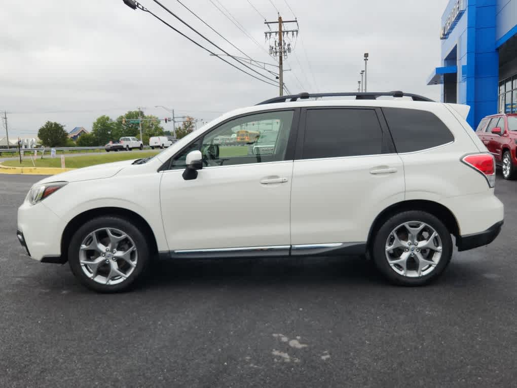 2017 Subaru Forester Touring photo 5