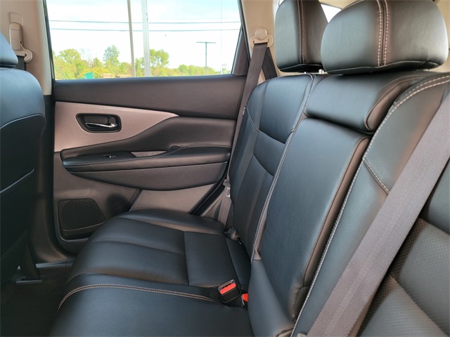 2023 Nissan Murano SL photo 14