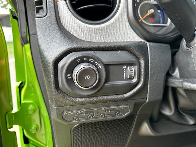 2025 Jeep Wrangler Sport S photo 31