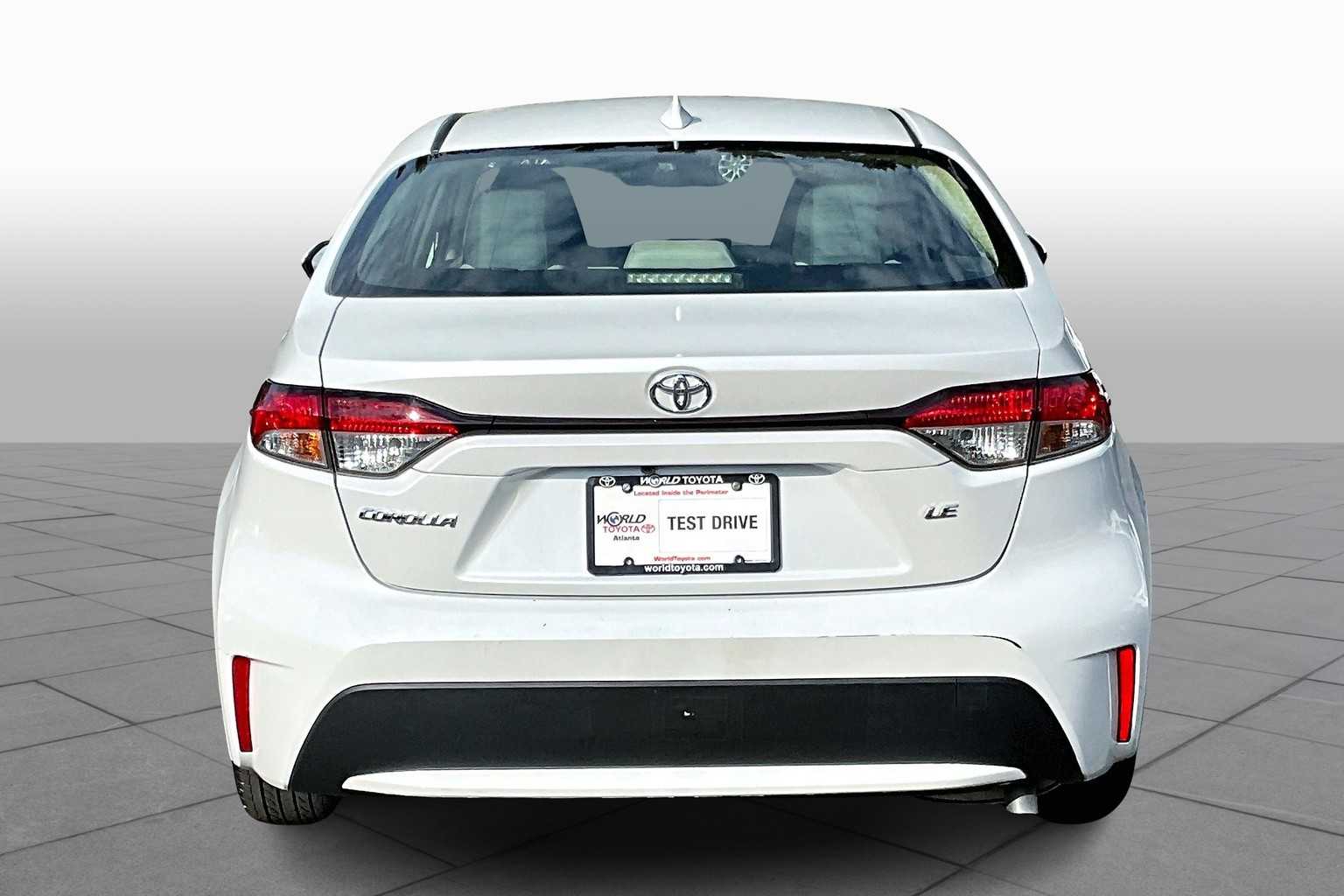 2022 Toyota Corolla LE photo 4