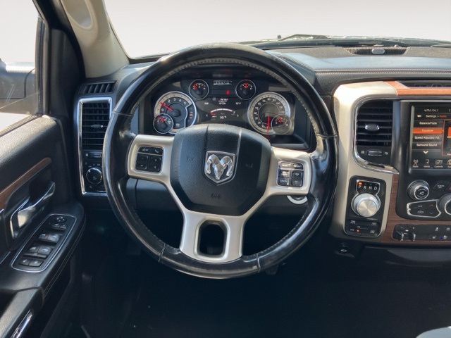 2017 Ram 1500 Laramie photo 13