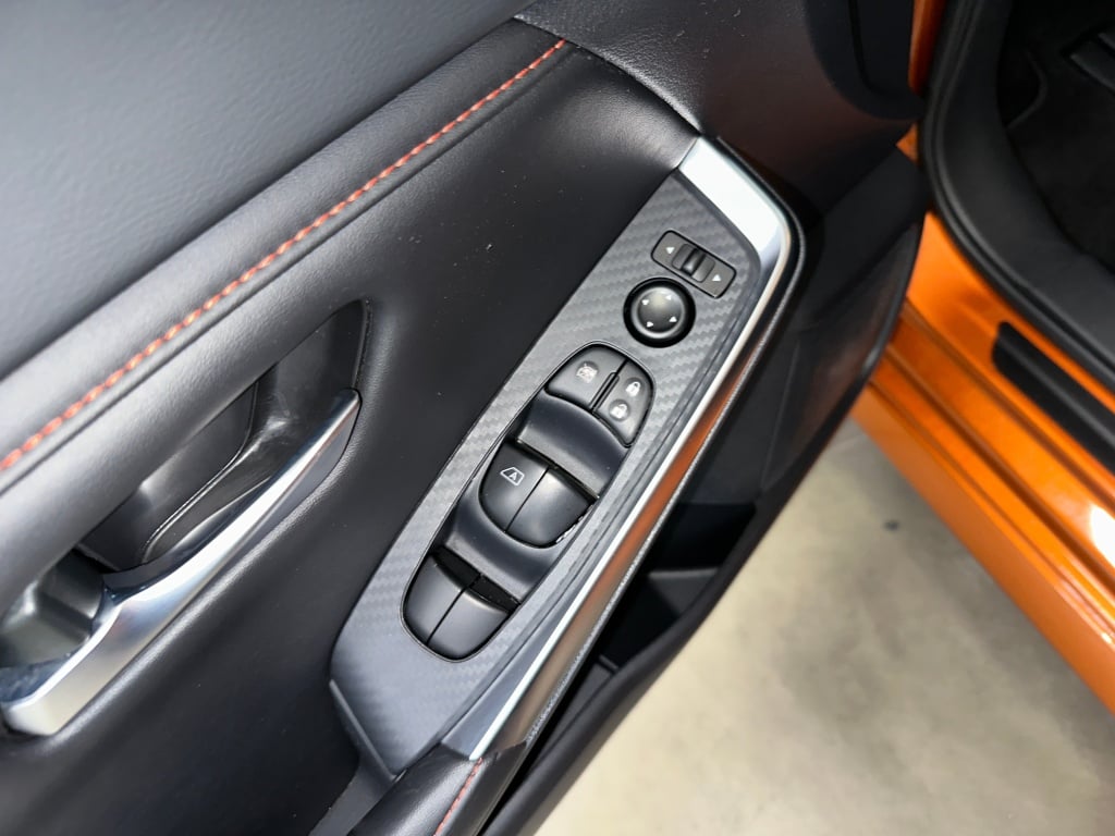 2025 Nissan Sentra SR photo 4