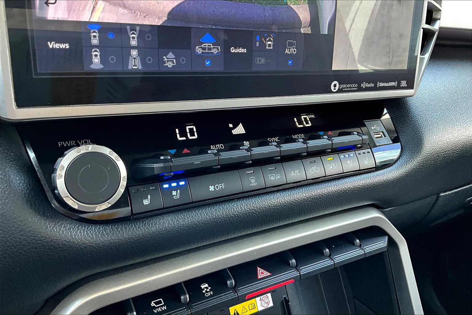 2024 Toyota Tundra Limited CrewMax photo 31
