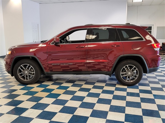 2018 Jeep Grand Cherokee Laredo photo 2