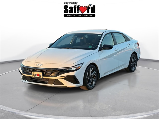 2025 Hyundai Elantra SEL's photo