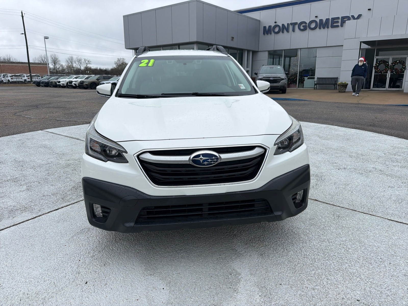 2021 Subaru Outback Premium photo 2