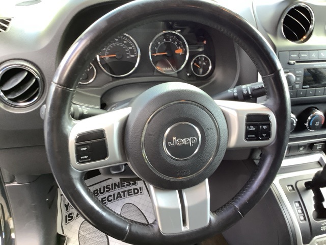 2016 Jeep Compass Latitude photo 13