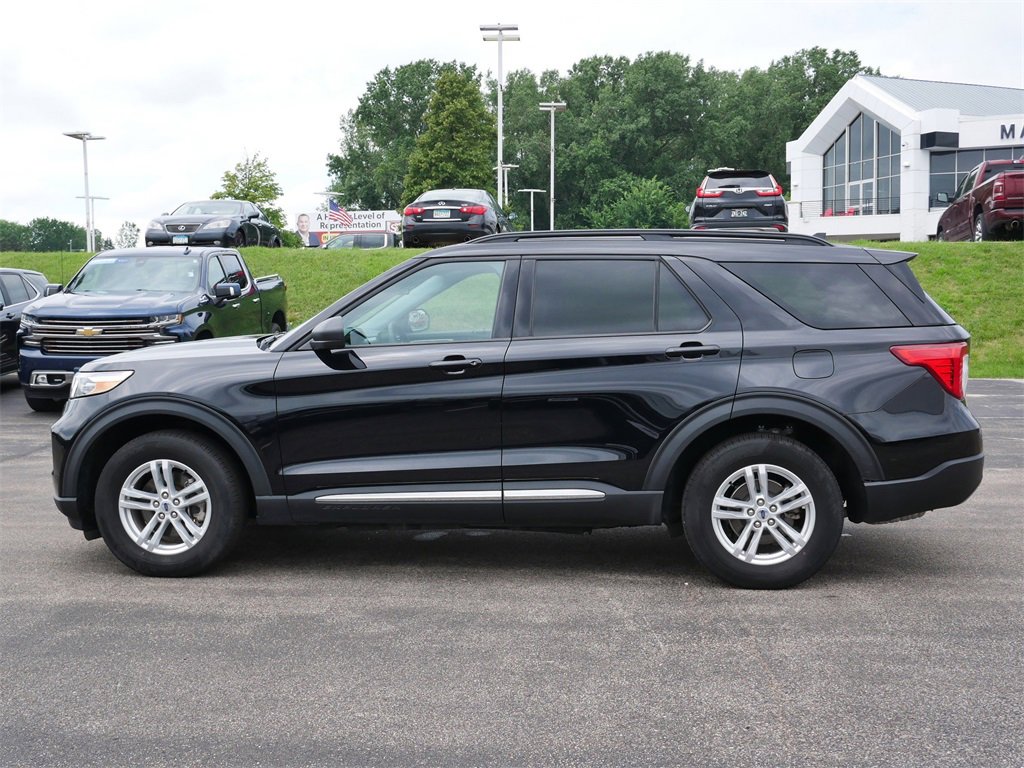 2023 Ford Explorer XLT photo 4