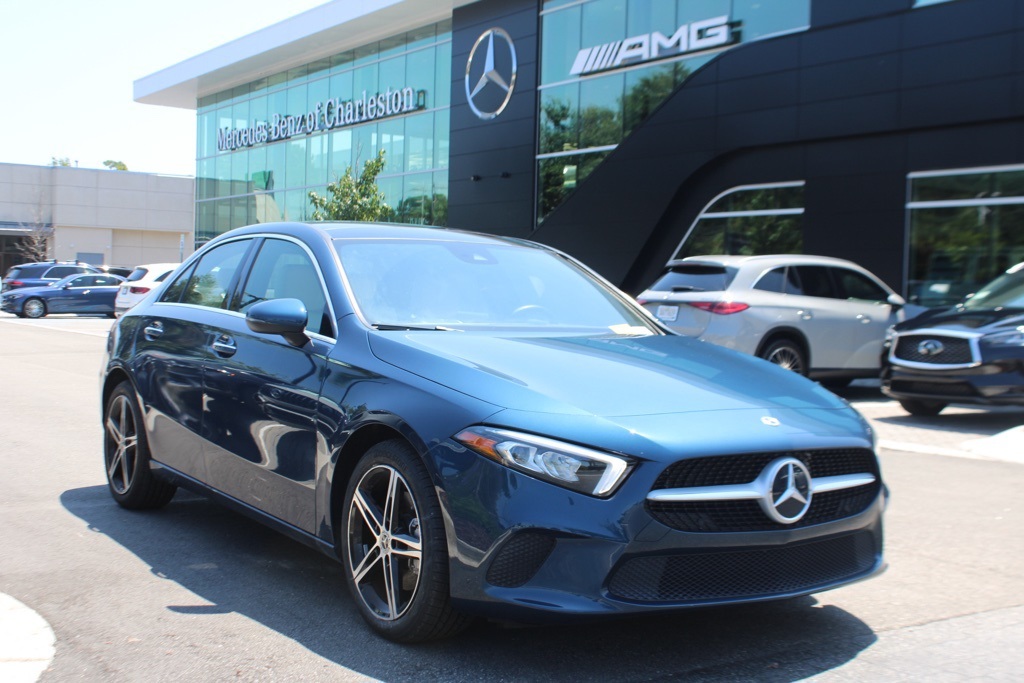 2022 Mercedes Benz A 220 photo 3