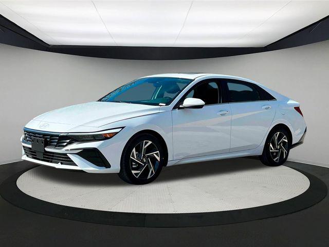 2024 Hyundai Elantra SEL Convenience photo 2