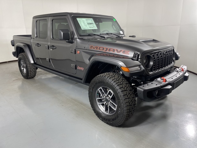 New 2025 Jeep Gladiator Mojave Crew Cab in Mesa #J257747