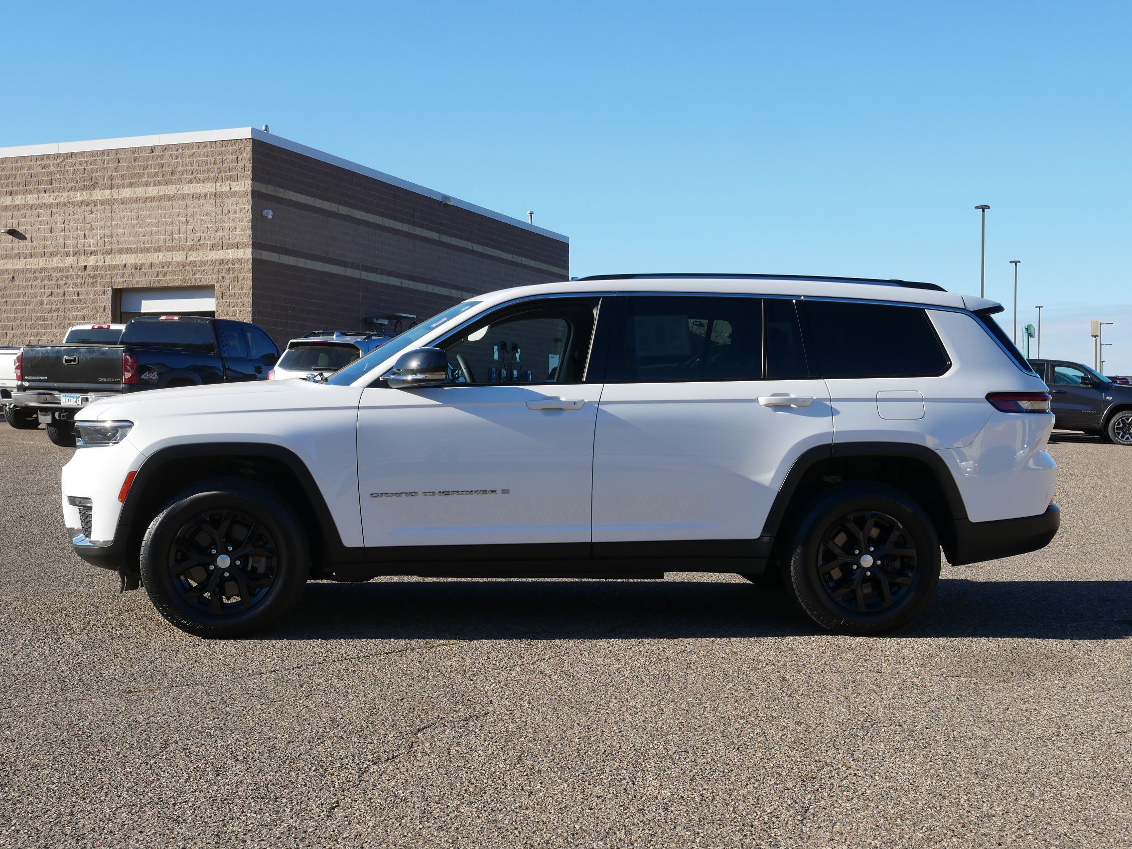 2023 Jeep Grand Cherokee Limited photo 4