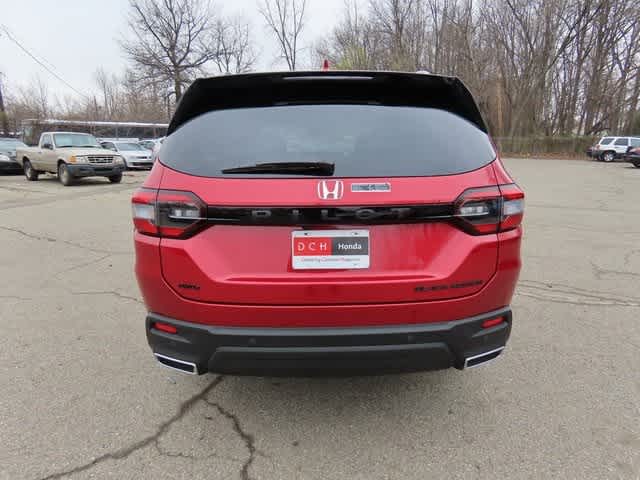 2025 Honda Pilot Black Edition photo 5