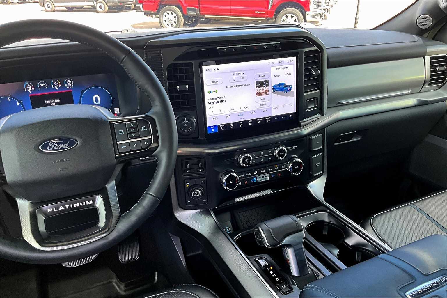 2024 Ford F-150 Platinum photo 4