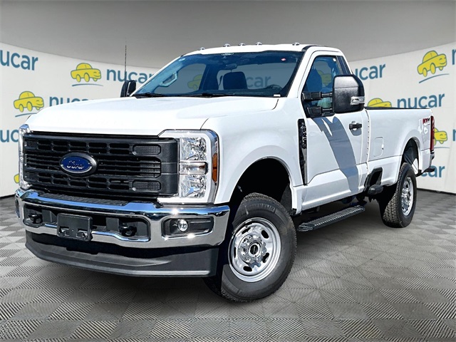 2025 Ford F-250 photo 2