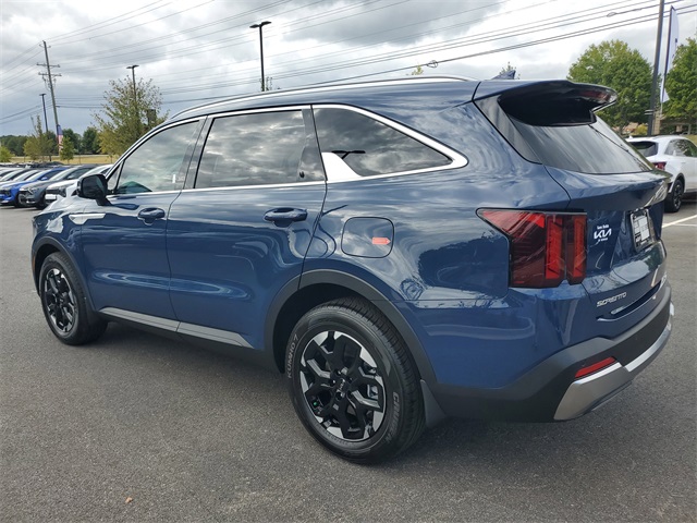 2026 Kia Sorento S photo 2