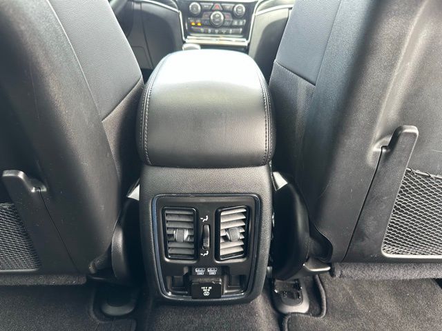 2022 Jeep Cherokee Limited photo 32