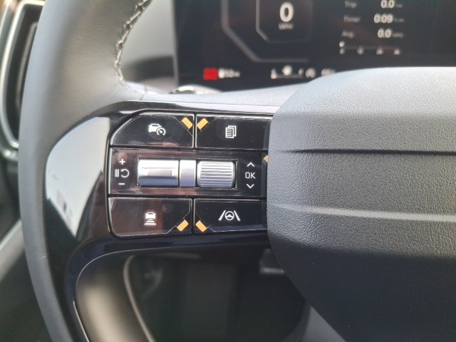 2026 Kia Sorento EX photo 15