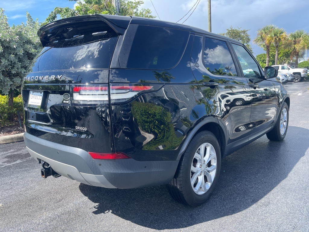 2019 Land Rover Discovery SE photo 3