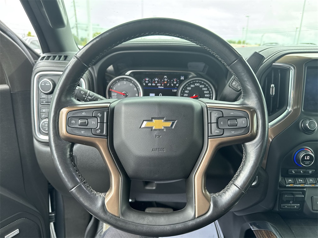 2021 Chevrolet Silverado 1500 High Country photo 16