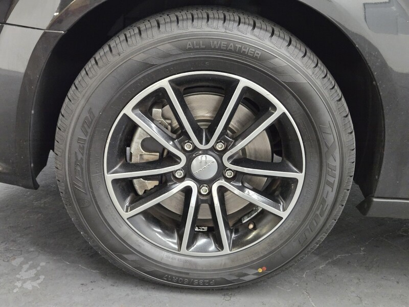 2014 Dodge Grand Caravan SXT photo 5