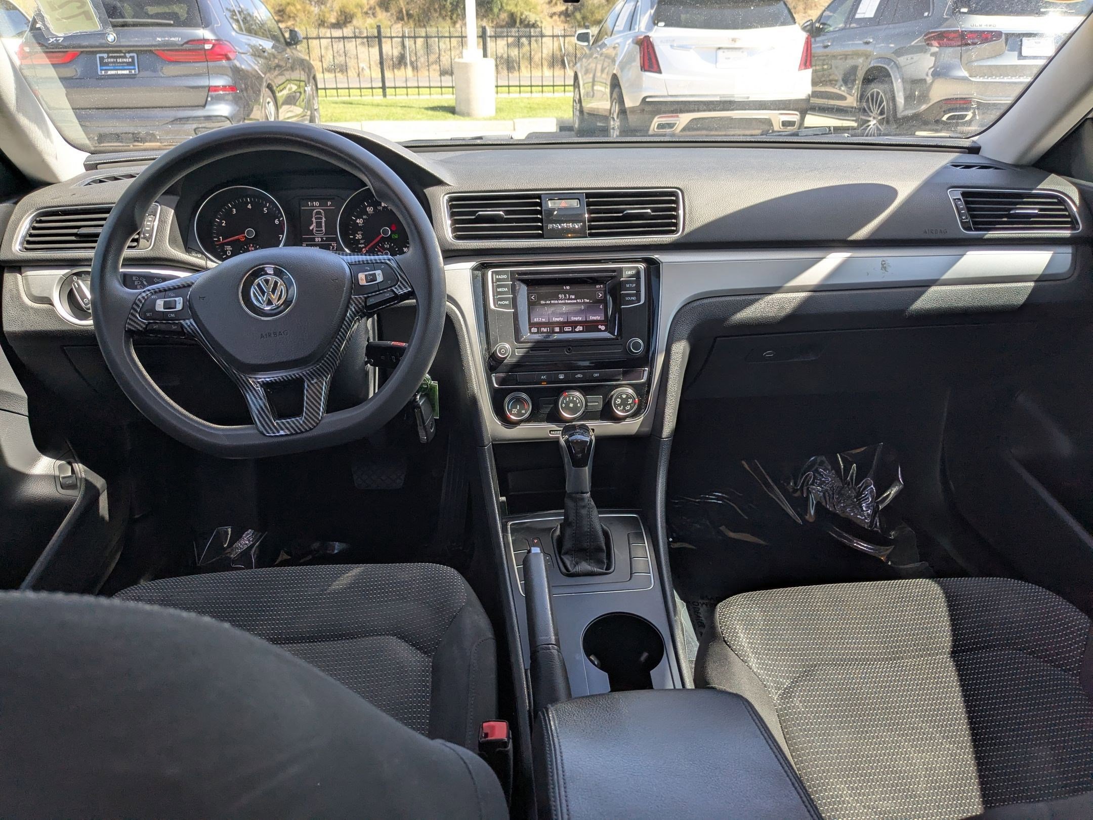 2018 Volkswagen Passat 2.0T S photo 18