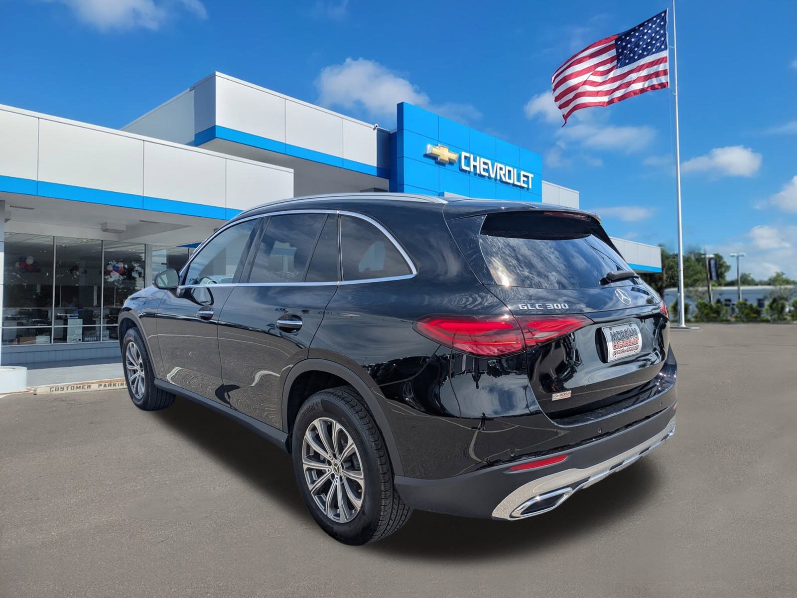 2024 Mercedes Benz GLC 300 photo 4