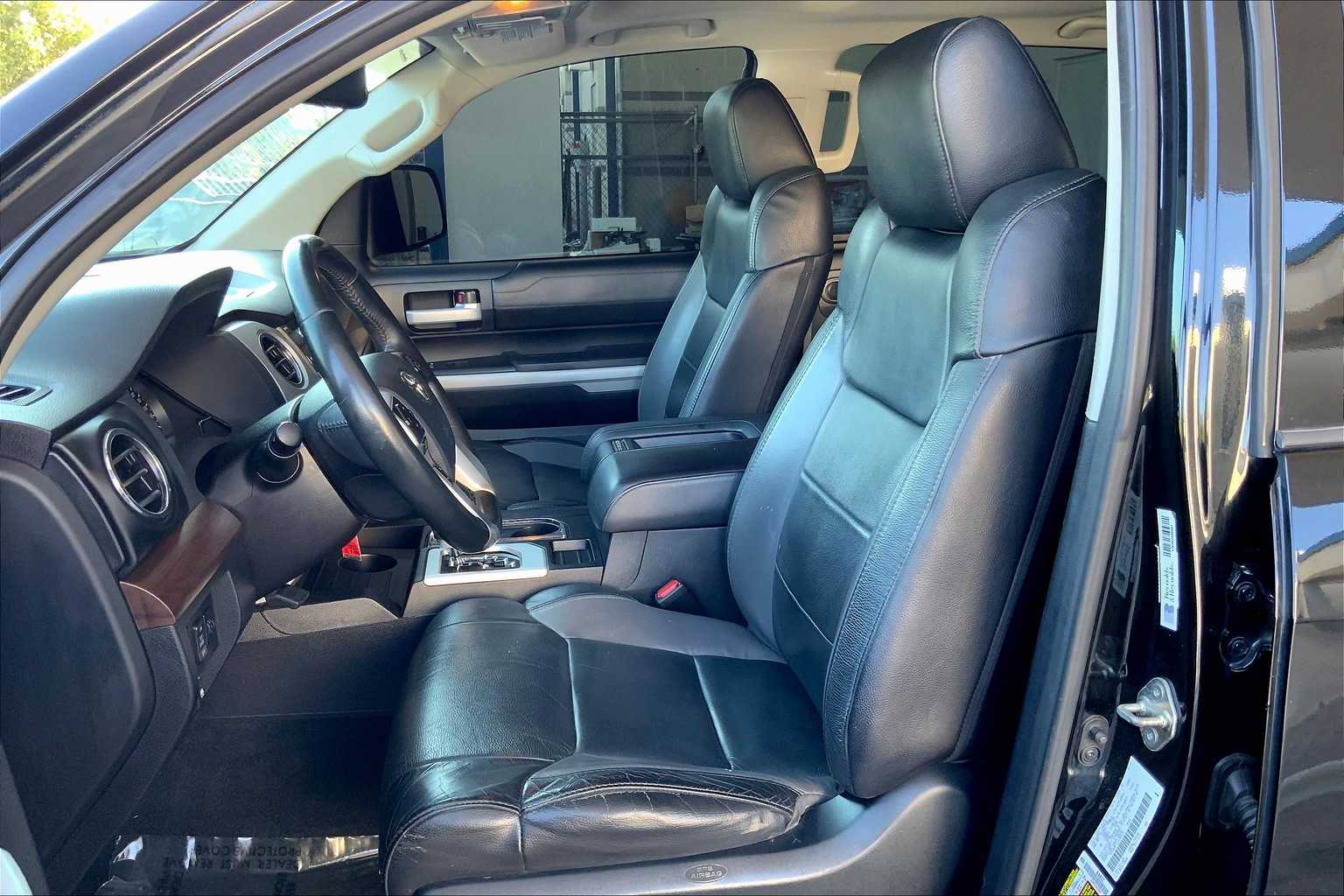 2018 Toyota Tundra Limited CrewMax photo 7